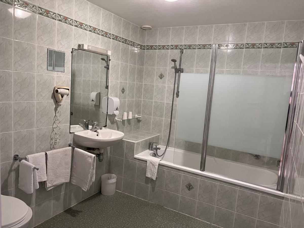 Hostellerie Au Rendez-Vous Des Amis 肖蒙 外观 照片