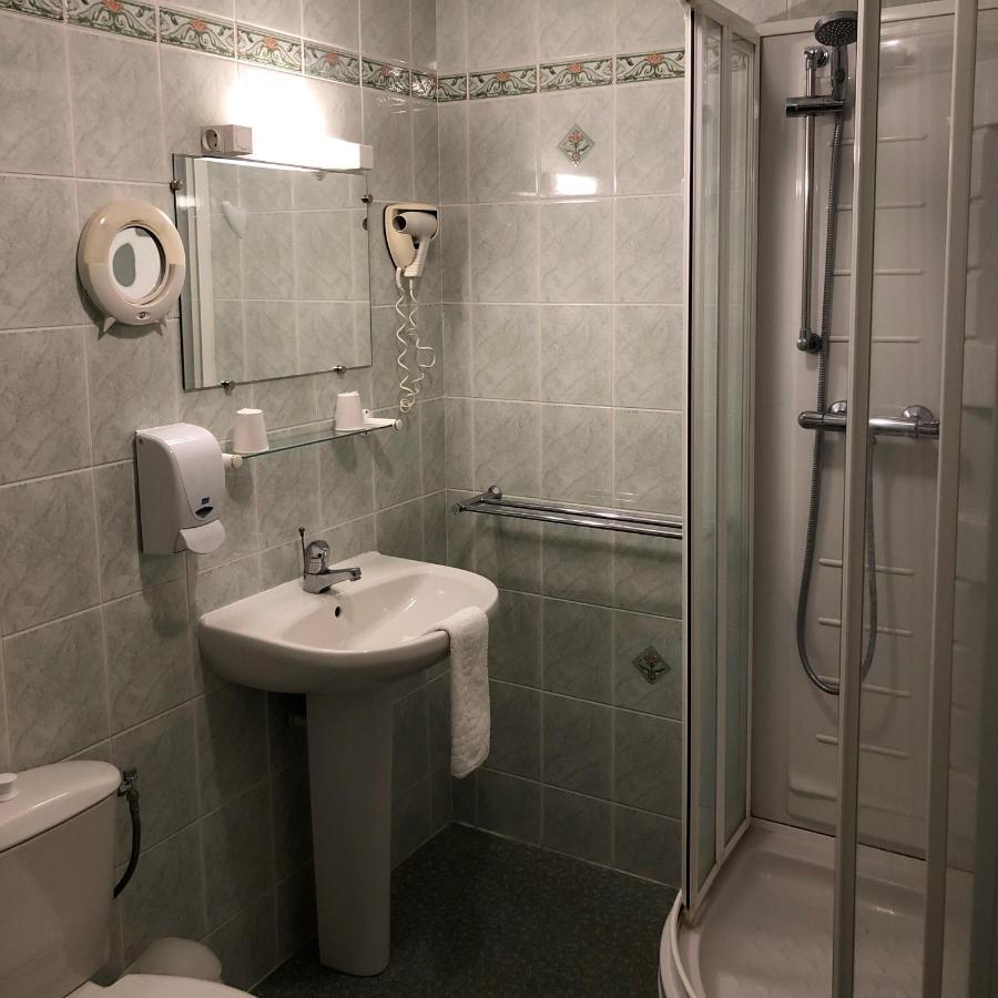 Hostellerie Au Rendez-Vous Des Amis 肖蒙 外观 照片