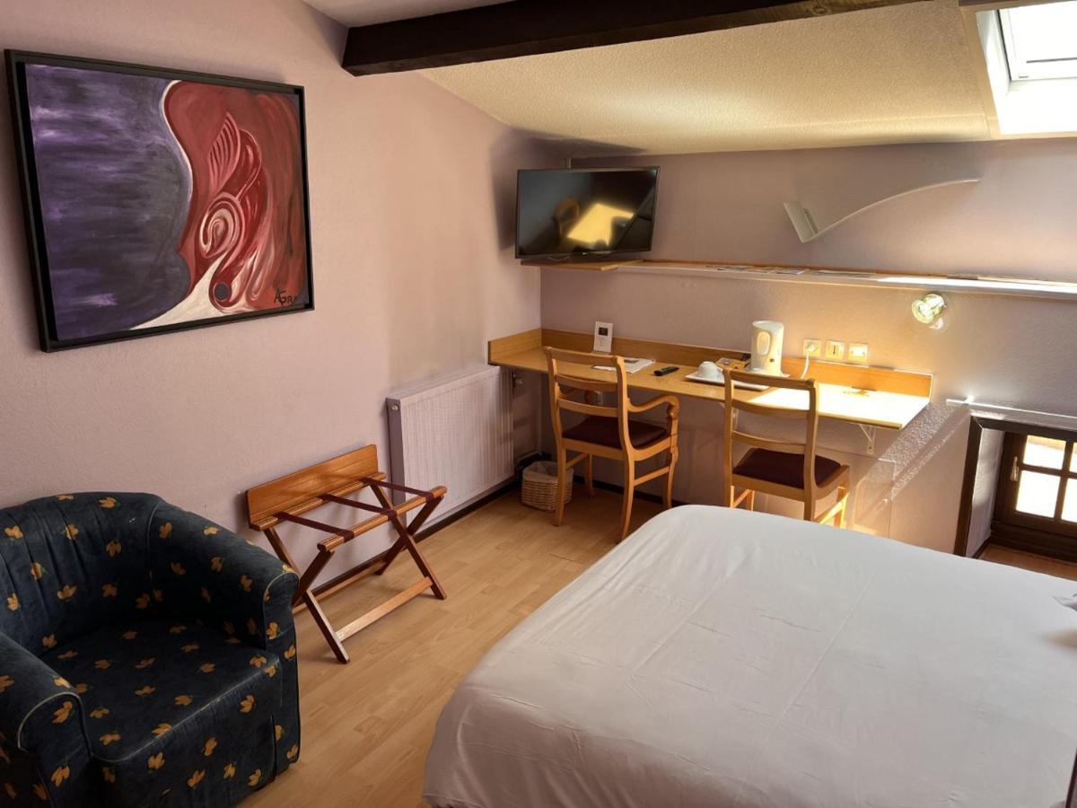 Hostellerie Au Rendez-Vous Des Amis 肖蒙 外观 照片