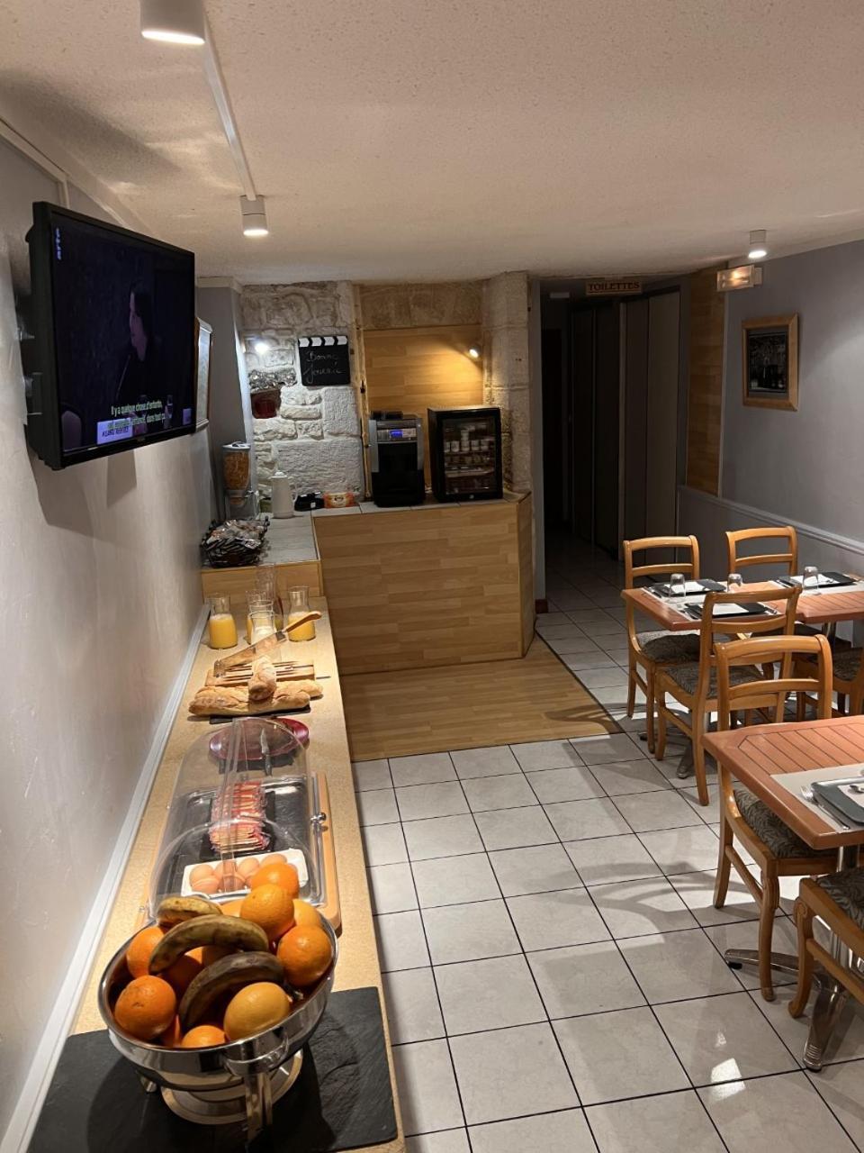 Hostellerie Au Rendez-Vous Des Amis 肖蒙 外观 照片